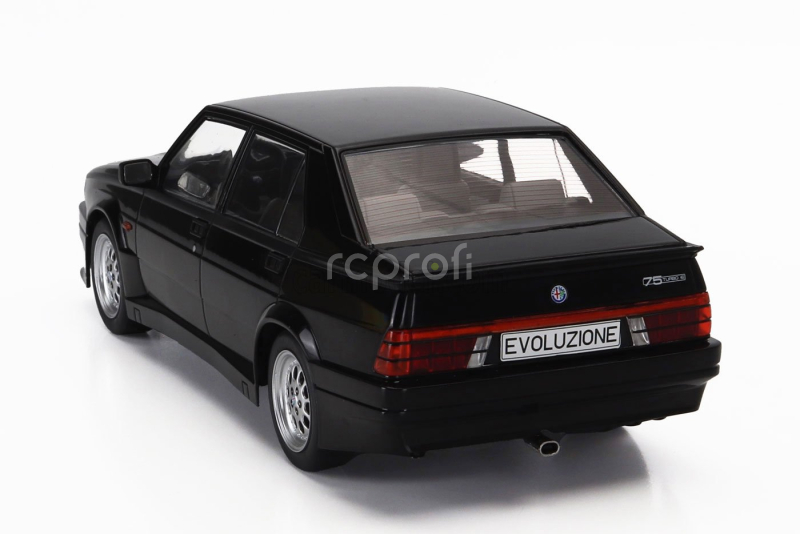Mcg Alfa romeo 75 Turbo Evoluzione 1987 1:18 Black