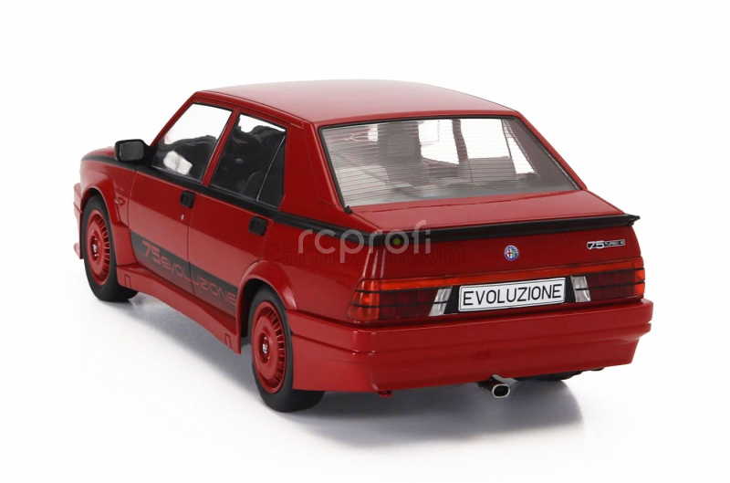Mcg Alfa romeo 75 Turbo Evoluzione 1987 1:18 Red
