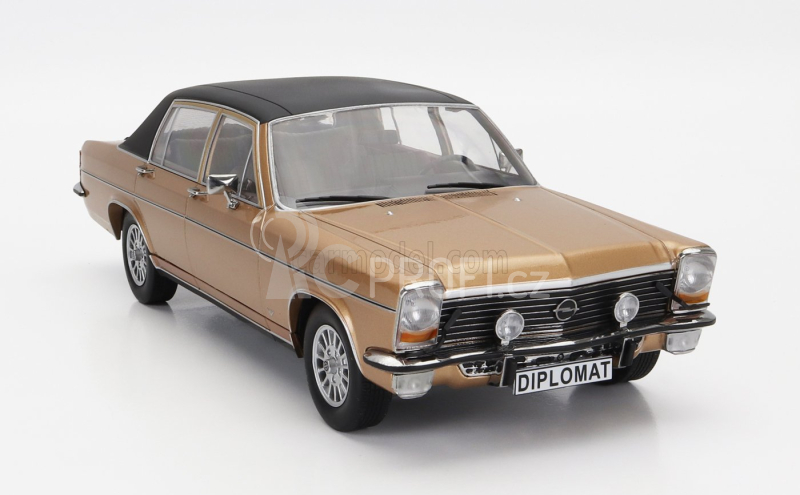 Mcg Opel Diplomat B 1972 1:18 Zlatá Černá