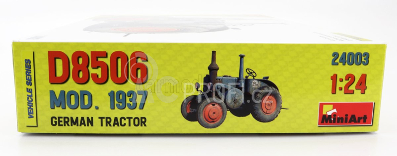 Miniart Lanz Bulldog D8506 German Tractor 1949 1:24 /