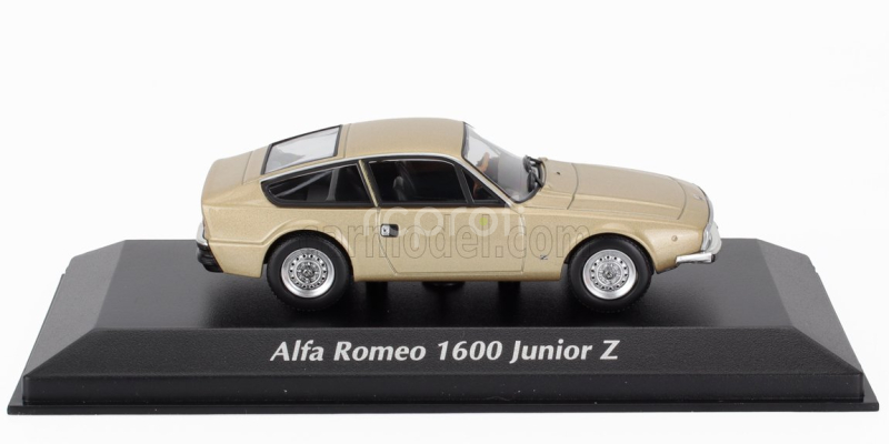 Minichamps Alfa romeo 1600 Junior Zagato 1972 1:43 Gold Met