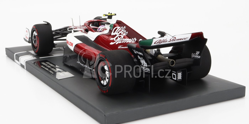 Minichamps Alfa romeo F1 C42 Team Orlen Racing N 24 1:18, bíločervená