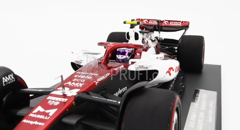Minichamps Alfa romeo F1 C42 Team Orlen Racing N 24 1:18, bíločervená
