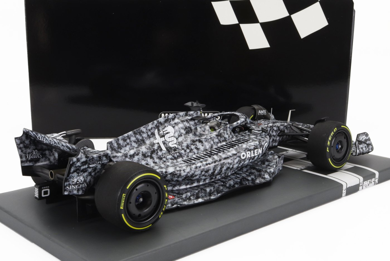 Minichamps Alfa romeo F1  C42 Team Orlen Racing N 24 Test Barcelona 2022 Guanyu Zhou 1:18 Černá Bílá