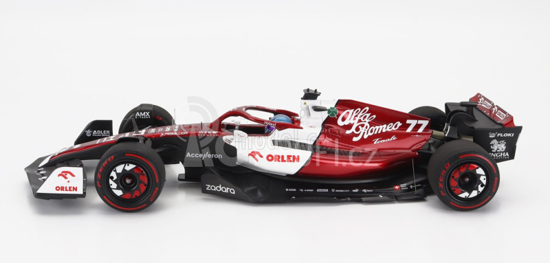 Minichamps Alfa romeo F1 C42 Team Orlen Racing N 77 1:18, bíločervená