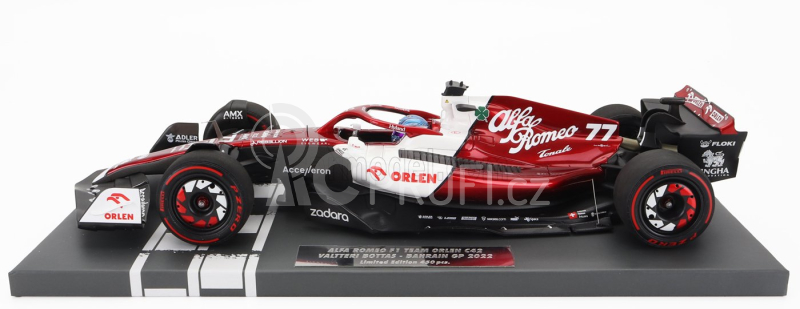 Minichamps Alfa romeo F1 C42 Team Orlen Racing N 77 1:18, bíločervená