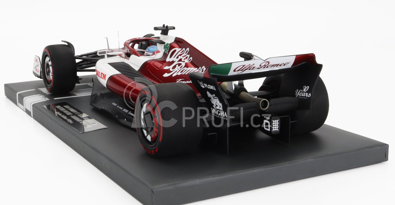 Minichamps Alfa romeo F1 C42 Team Orlen Racing N 77 1:18, bíločervená