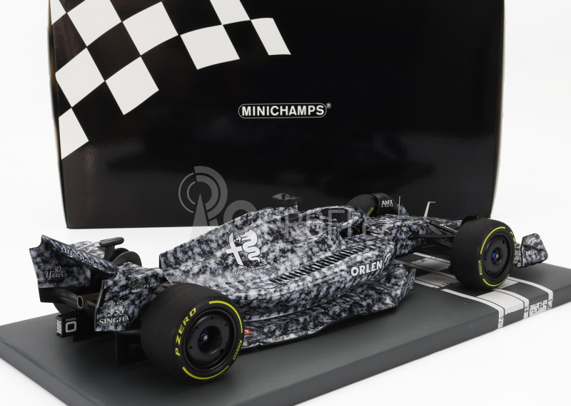 Minichamps Alfa romeo F1 C42 Team Orlen Racing N 88 1:18, bíločerná