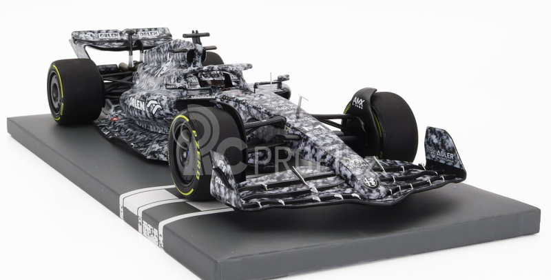 Minichamps Alfa romeo F1 C42 Team Orlen Racing N 88 1:18, bíločerná