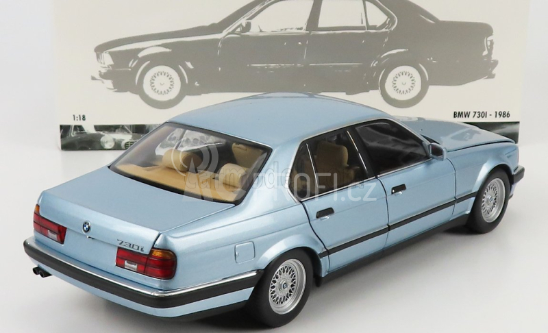 Minichamps BMW 7-series 730i (e32) 1986 1:18 Světle Modrá Met