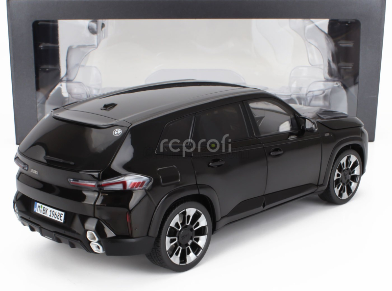 Minichamps BMW X-series Xm (g09) 2023 1:18 Black