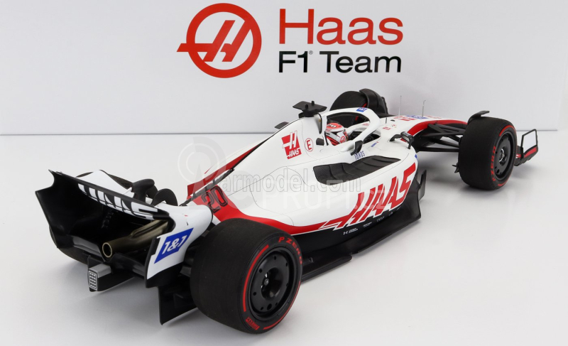 Minichamps Haas F1 Vf-22 Ferrari Team Haas N 20 1:18, bílá
