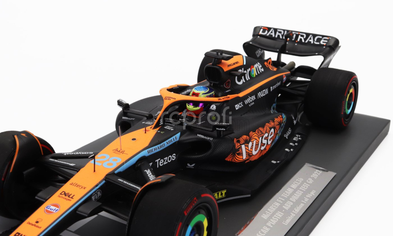 Minichamps Mclaren F1  Mcl36 Team Mclaren N 28 Test Abu Dhabi 2022 Oscar Piastri 1:18 Oranžová Světle Modrá