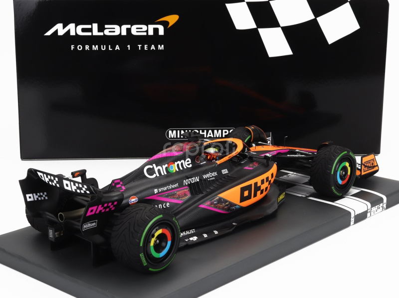 Minichamps Mclaren F1  Mcl36 Team Mclaren N 3 5th Singapore Gp 2022 Daniel Ricciardo 1:18 Oranžová Světle Modrá