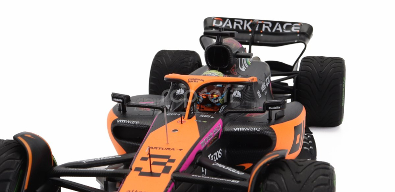 Minichamps Mclaren F1  Mcl36 Team Mclaren N 3 5th Singapore Gp 2022 Daniel Ricciardo 1:18 Oranžová Světle Modrá