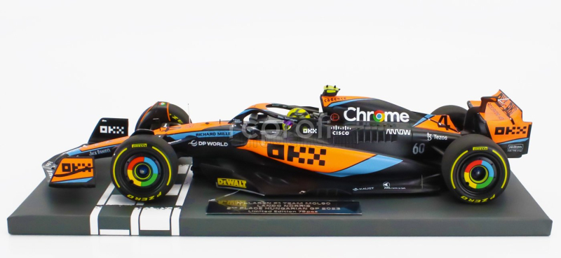 Minichamps Mclaren F1  Mcl60 Team Mclaren N 4 2nd Hungarian Gp 2023 Lando Norris 1:18 Oranžová Modrá Černá