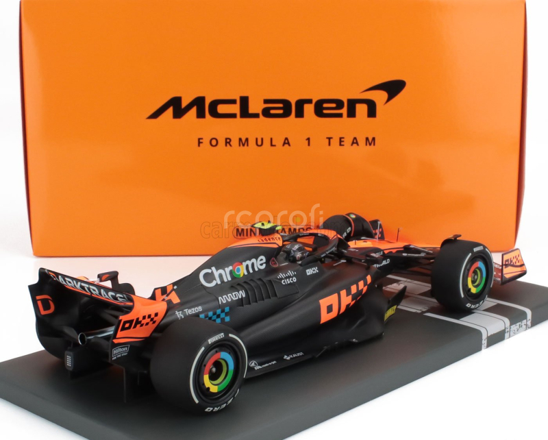 Minichamps Mclaren F1  Mcl60 Team Mclaren N 4 2nd Singapore Gp 2023 Lando Norris 1:18 Oranžová Modrá Černá