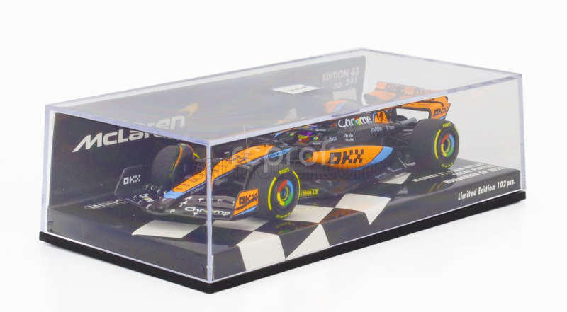 Minichamps Mclaren F1  Mcl60 Team Mclaren N 81 Hungarian Gp 2023 Oscar Piastri 1:43 Bílá Oranžová Černá