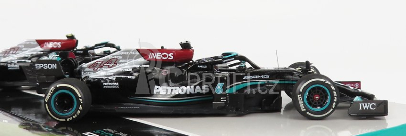 Minichamps Mercedes gp F1 Set dvou modelů 1:43, černá