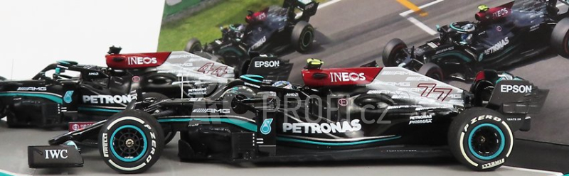 Minichamps Mercedes gp F1 Set dvou modelů 1:43, černá