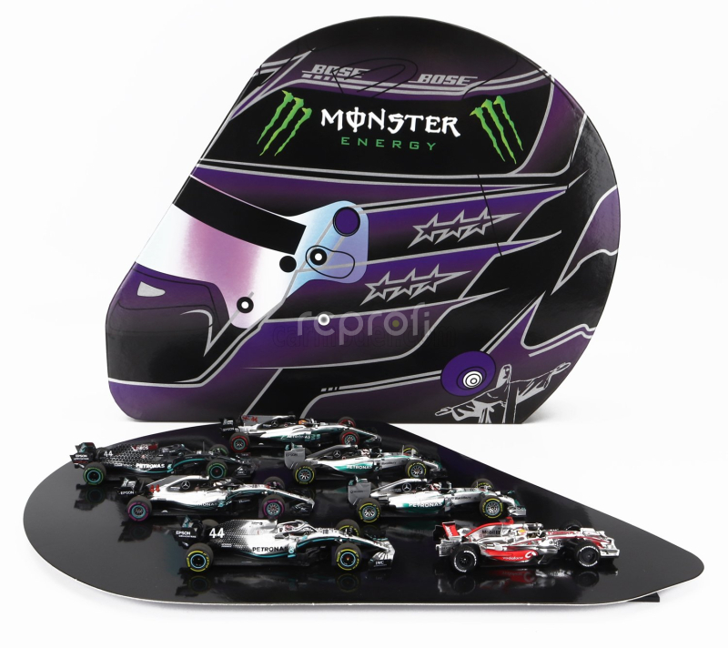 Minichamps Mercedes gp F1  Set 7x Lewis Hamilton World Champion - Mclaren Mp4/23 N 22 2008 - W05 Amg Petronas N 44 2014 - W06 Amg Petronas N 44 2015 - W08 N 44 2017 - W09 N 44 2018 - W10 N 44 2019 - W11 N 44 2020 1:43 Stříbrná Černá