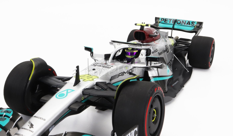 Minichamps Mercedes gp F1 W13e Team Mercedes-amg Petronas F1 N 44 2nd Brazilian Gp 2022 Lewis Hamilton 1:18 Stříbrná Zelená