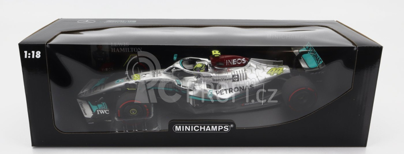 Minichamps Mercedes gp F1 W13e Mercedes-amg Petronas F1 N 44 1:18, stříbrná