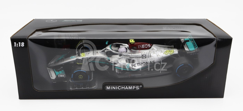 Minichamps Mercedes gp F1 W13e Mercedes-amg Petronas F1 N 63 1:18, stříbrná