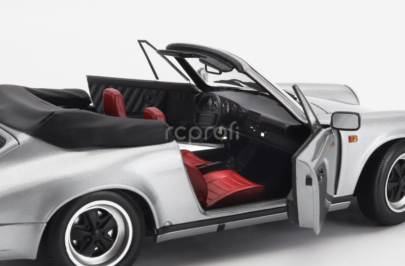 Minichamps Porsche 911 3.2 Carrera Cabriolet 1983 1:18 Grey Met