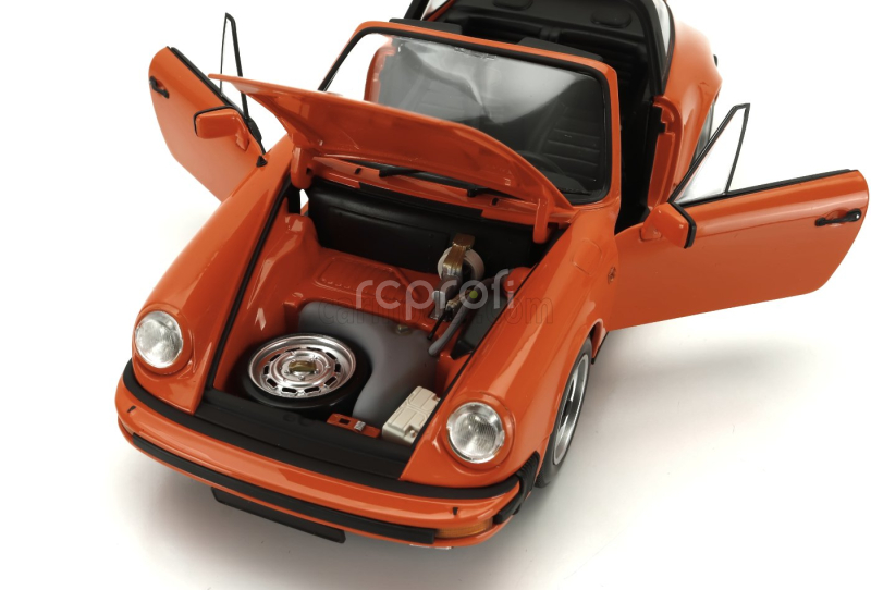Minichamps Porsche 911 3.2 Carrera Targa Spider 1983 1:18 Orange