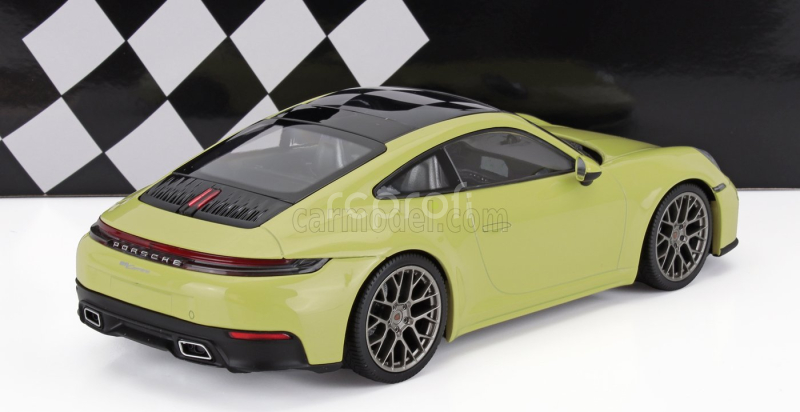 Minichamps Porsche 911 992-2 Carrera Coupe 2024 1:18 Žlutý Met