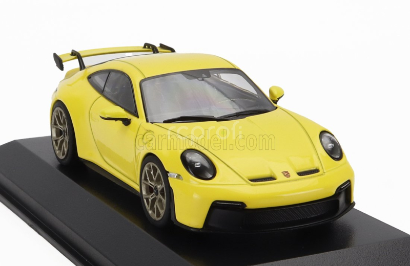 Minichamps Porsche 911 992 Gt3 Coupe 2020 - Golden Rims 1:43 Žlutá