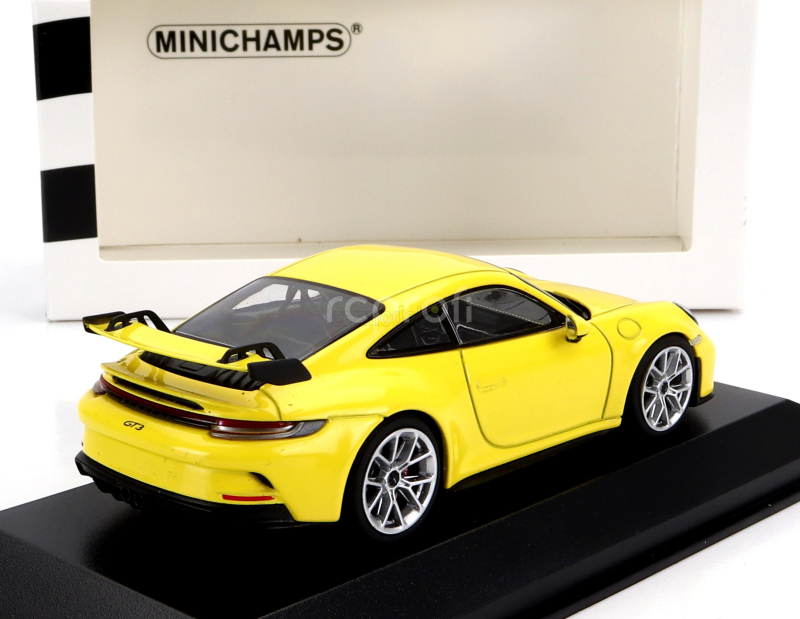 Minichamps Porsche 911 992 Gt3 Coupe 2020 - Silver Rims 1:43 Žlutá