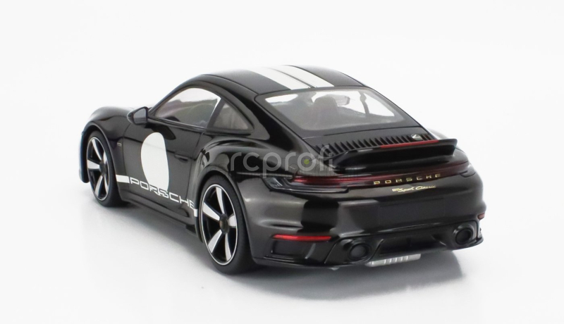 Minichamps Porsche 911 992 Sport Classic Coupe 2022 1:18 Black
