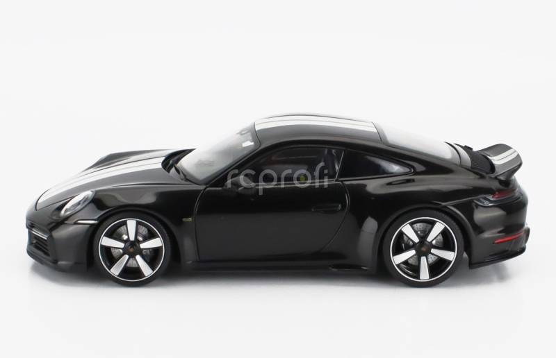Minichamps Porsche 911 992 Sport Classic Coupe 2022 1:18 Black
