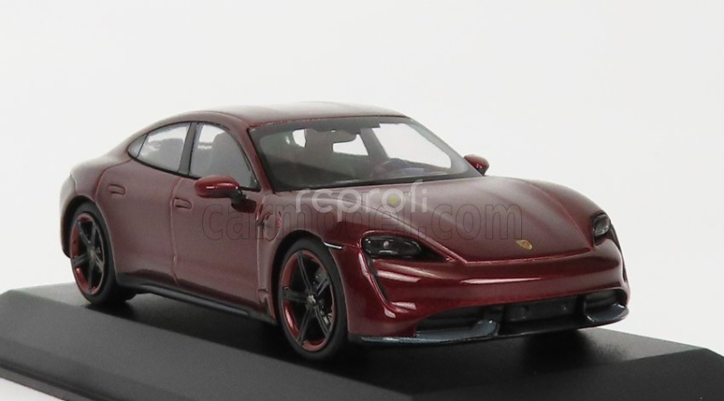 Minichamps Porsche Taycan Turbo S Cross 2020 1:43 Red Met
