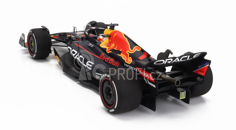 Minichamps Red bull F1 Rb18 Team Oracle Red Bull Racing N 1 1:18, tmavě modrá