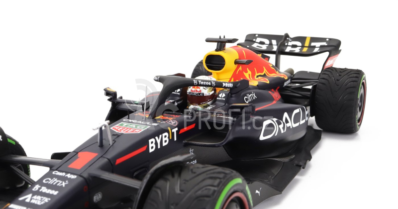 Minichamps Red bull F1 Rb18 Team Oracle Red Bull Racing N 1 1:18, tmavě modrá