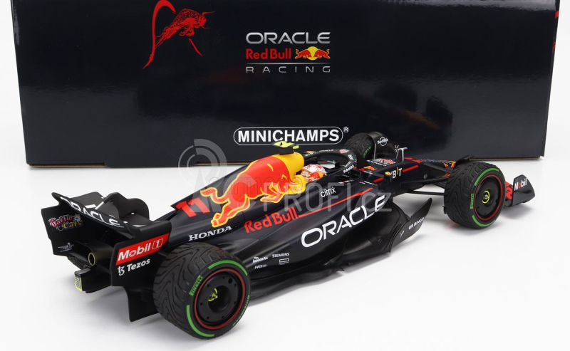 Minichamps Red bull F1 Rb18 Team Oracle Red Bull Racing N 11 1:18, tmavě modrá
