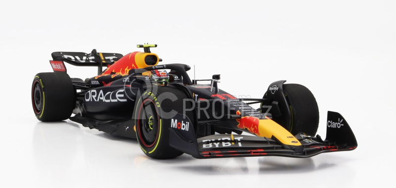 Minichamps Red bull F1 Rb18 Team Oracle Red Bull Racing N 11 1:18, tmavě modrá