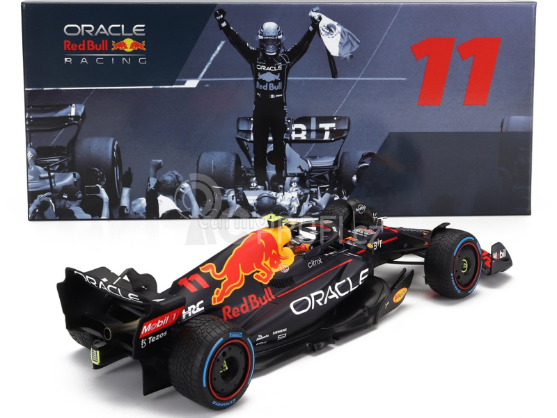 Minichamps Red bull F1 Rb18 Team Oracle Red Bull Racing N 11 1:18, tmavě modrá