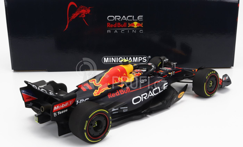 Minichamps Red bull F1 Rb18 Team Oracle Red Bull Racing N 11 1:18, tmavě modrá