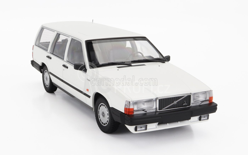 Minichamps Volvo 740gl Sw Station Wagon 1986 1:18 Bílá