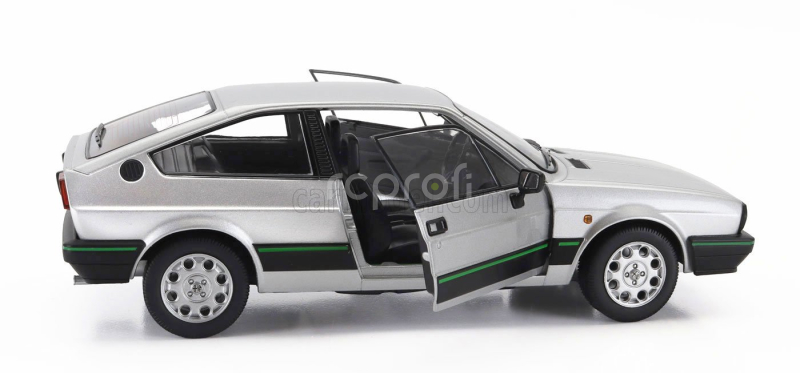 Mitica-diecast Alfa romeo Alfa Romeo Sprint 1.5 Quadrifoglio Verde 1983 1:18 Grigio Nisida Met Grey
