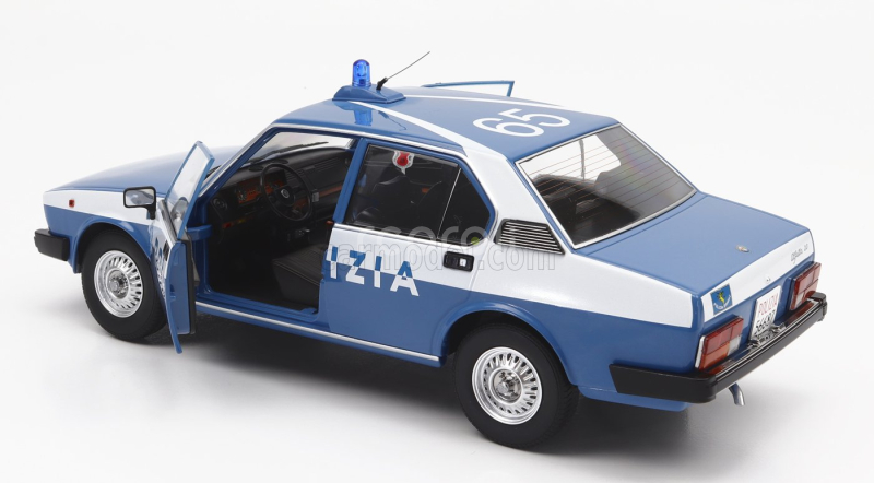 Mitica-diecast Alfa romeo Alfetta 2000 Polizia Stradale 1978 Police 1:18 Modrá Bílá