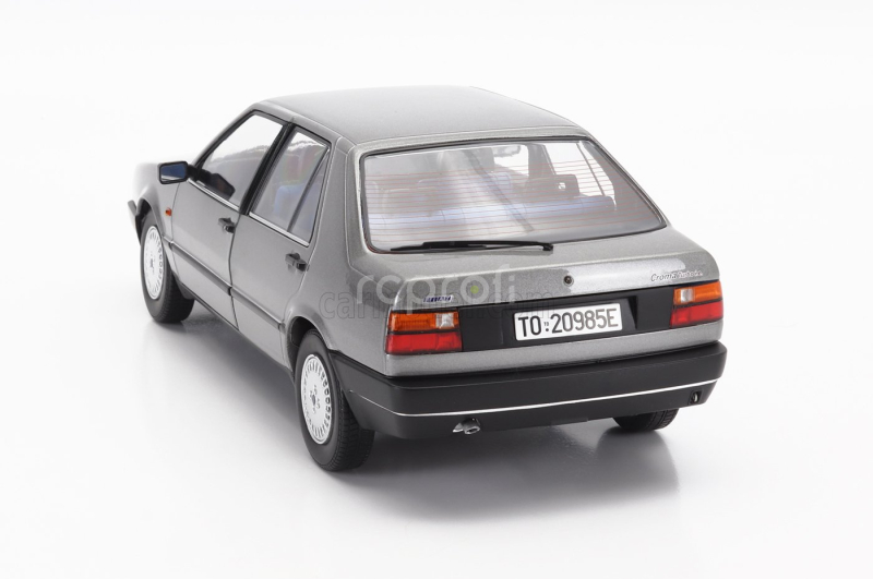 Mitica-diecast Fiat Croma 2.0 Turbo Ie 1985 1:18 Polární Šedá Met 683