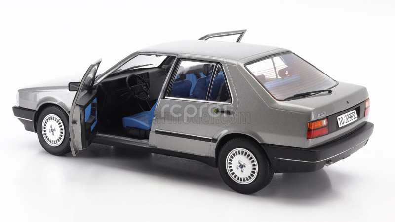 Mitica-diecast Fiat Croma 2.0 Turbo Ie 1985 1:18 Polární Šedá Met 683