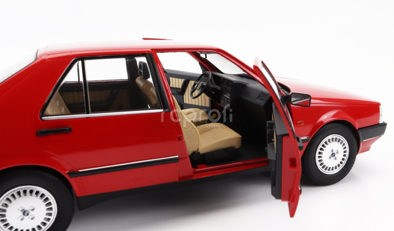 Mitica-diecast Fiat Croma 2.0 Turbo Ie 1988 1:18 Červená Rosso Corsa 854
