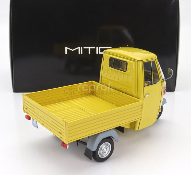 Mitica-diecast Piaggio Ape P501 Open 1979 - Con Vetrina - With Showcase 1:18 Giallo Texas
