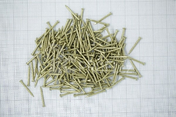 Mosazné hřebíčky 15mm (250ks)